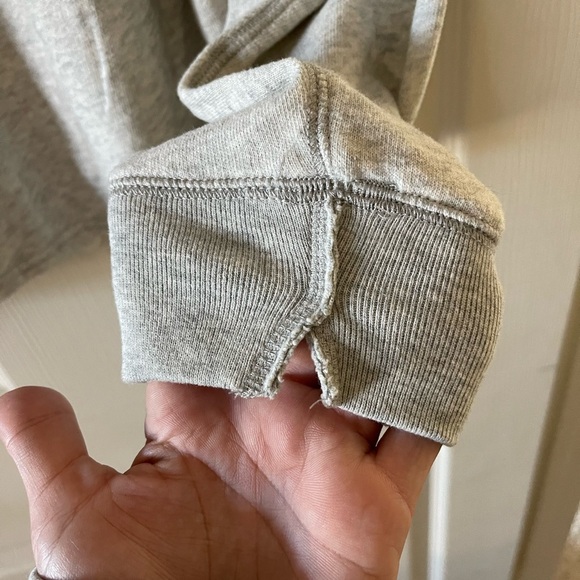 Abercrombie & Fitch Crop sweatshirt • size M - Picture 6 of 6